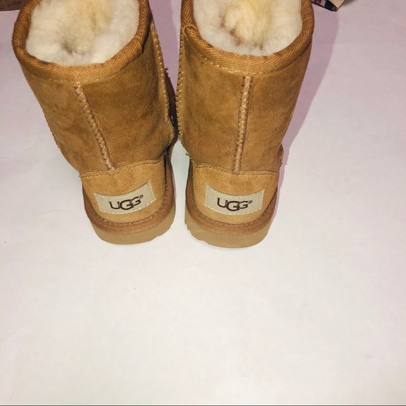 TODDLER Kids Classic II Chesnut Ugg Boots Size 8 - Picture 4 of 4
